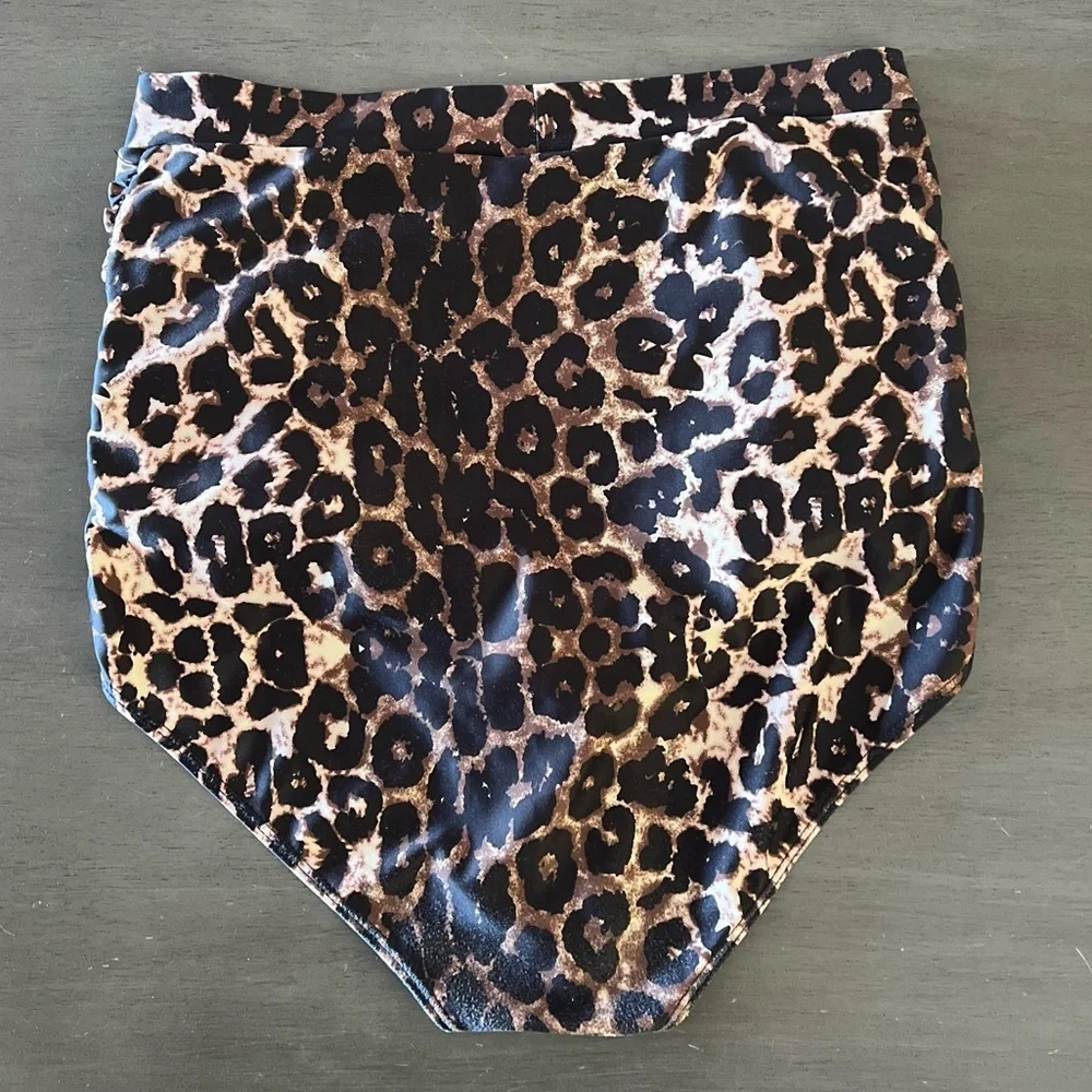 COCOSHIP Black Animal Leopard Print Pinup High Waisted Ruched Bikini Bottoms L - Picture 2 of 5